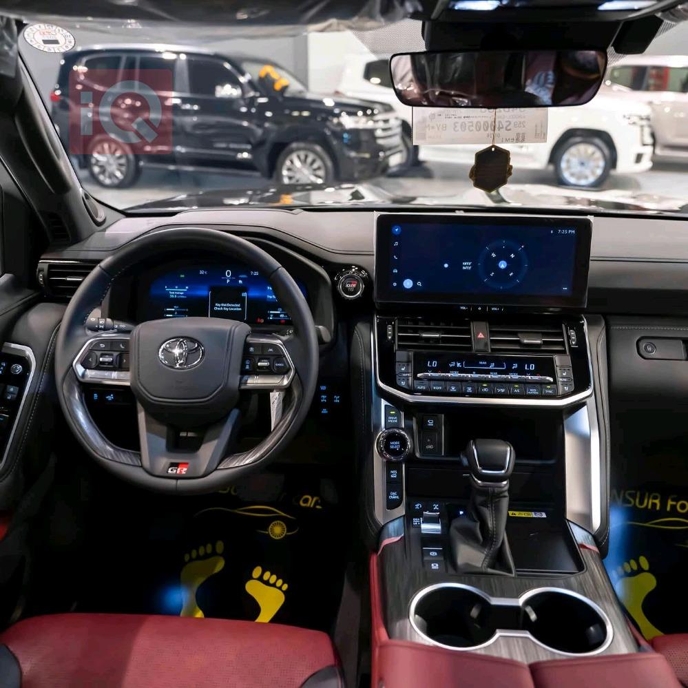 تويوتا لاندكروزر